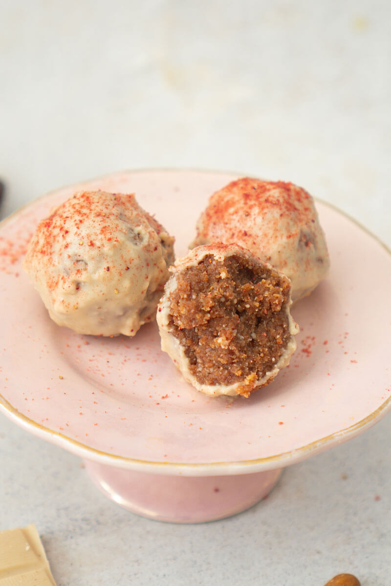 Trufas de chocolate blanco y fresa