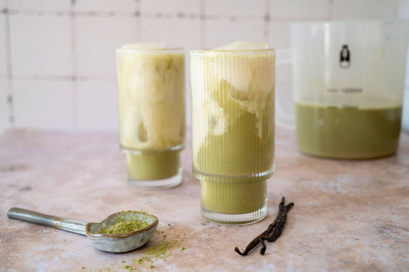 Latte de matcha y vainilla con leche de arroz